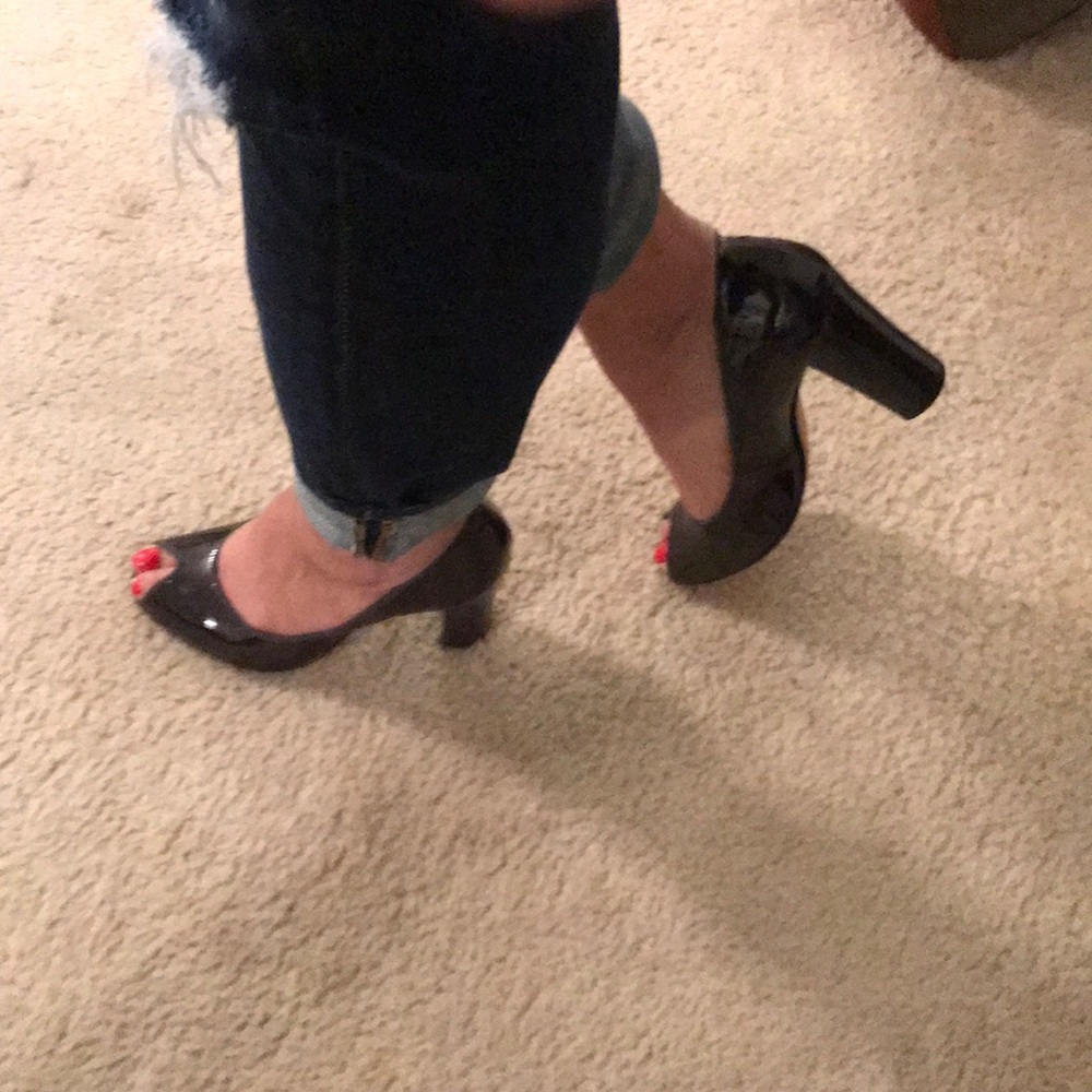 Never worn Boutique9 Heels